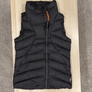 Small Indygena Duck Down Black Puffer Vest